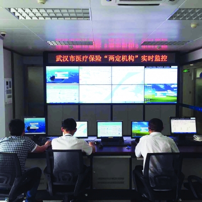 最新药店3000元能套现多少方法分析(最方便真实的急用钱如何提取医保卡里的钱方法)