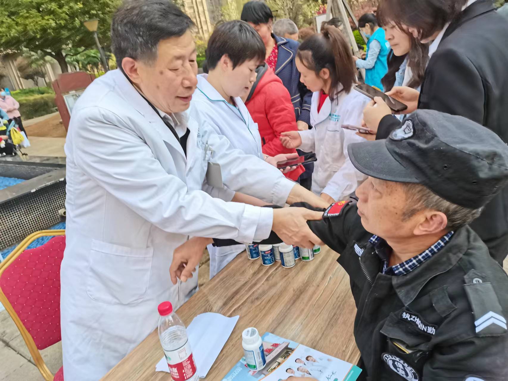 最新24小时高价回收医保长沙方法分析(最方便真实的长沙医废处理方法)